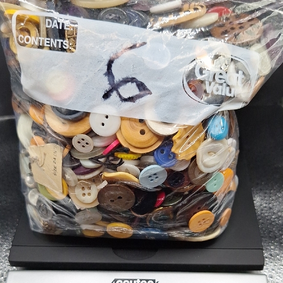 Colorful Button Assortment - Picture 8 of 9